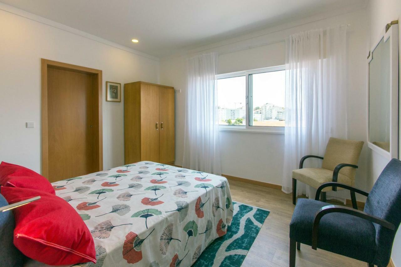 Friends & Family Tree Apartment Porto Exterior photo