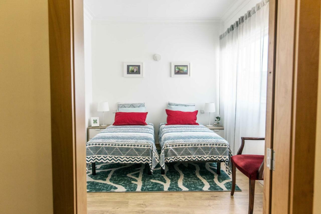 Friends & Family Tree Apartment Porto Exterior photo
