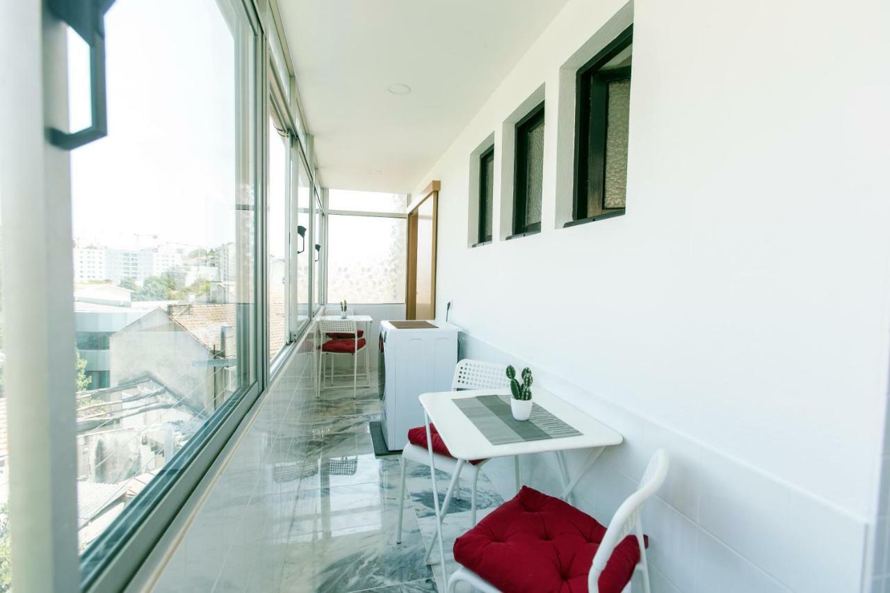 Friends & Family Tree Apartment Porto Exterior photo